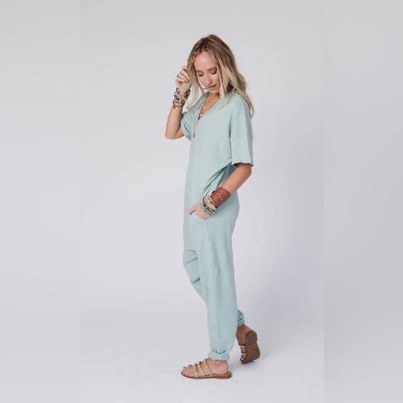 HP🏝️ 1 & Done Harem Short Sleeve Jumpsuit w/Pockets NWT - Picture 3 of 10